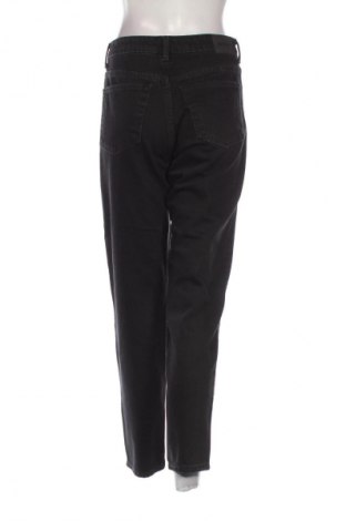 Blugi de femei Weekday, Mărime M, Culoare Negru, Preț 108,00 Lei