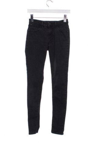 Дамски дънки Wrangler, Размер XS, Цвят Черен, Цена 49,05 лв.