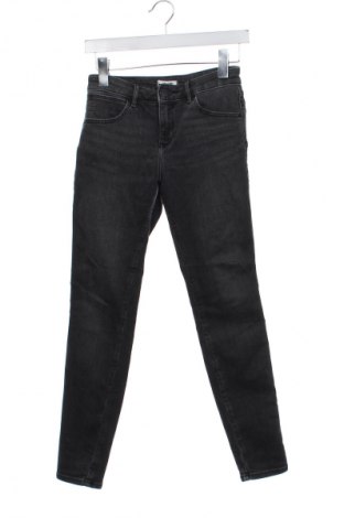 Dámské džíny  Wrangler, Velikost S, Barva Šedá, Cena  1 229,00 Kč