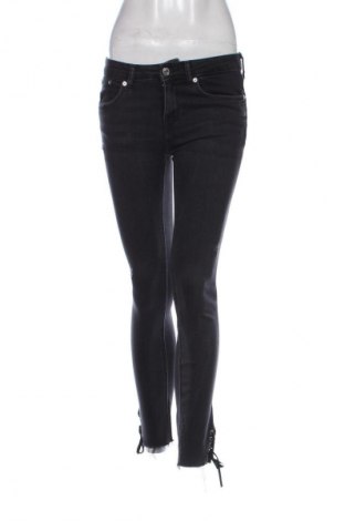 Blugi de femei Zara, Mărime S, Culoare Negru, Preț 71,05 Lei
