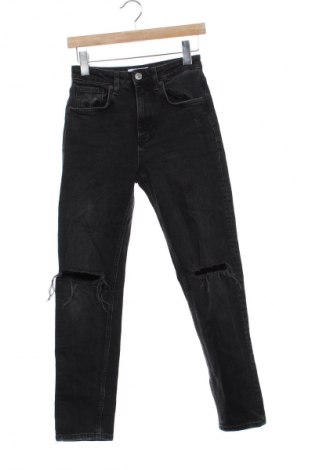 Дамски дънки Zara, Размер XS, Цвят Черен, Цена 27,99 лв.