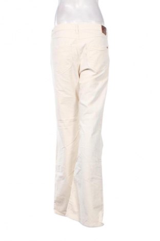 Damskie sztruksy Pepe Jeans, Rozmiar L, Kolor ecru, Cena 102,99 zł