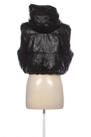 Dámská vesta  H&M Divided, Velikost M, Barva Černá, Cena  629,00 Kč