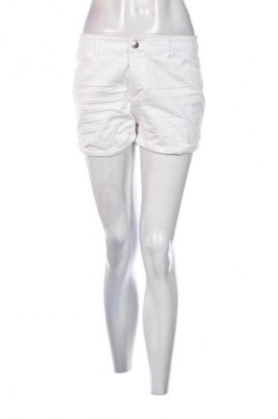 Pantaloni scurți de femei Amisu, Mărime S, Culoare Alb, Preț 51,99 Lei