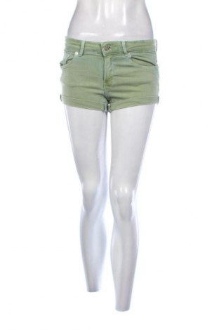 Pantaloni scurți de femei Bershka, Mărime S, Culoare Verde, Preț 41,99 Lei