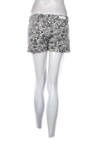 Pantaloni scurți de femei Esmara, Mărime M, Culoare Multicolor, Preț 50,00 Lei