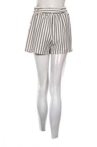 Damskie szorty Forever 21, Rozmiar M, Kolor Kolorowy, Cena 36,99 zł