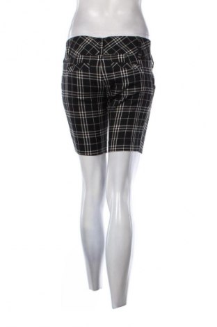 Pantaloni scurți de femei Guess, Mărime S, Culoare Multicolor, Preț 179,00 Lei