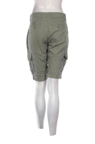 Pantaloni scurți de femei LCW, Mărime M, Culoare Verde, Preț 50,00 Lei