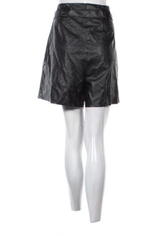 Damen Shorts Lipsy, Größe XL, Farbe Schwarz, Preis 32,20 €