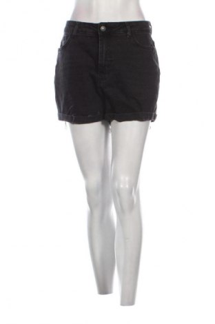 Damen Shorts Noisy May, Größe L, Farbe Schwarz, Preis € 53,99