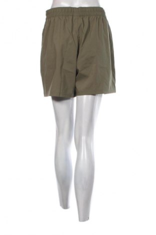 Damen Shorts PUMA, Größe M, Farbe Grün, Preis € 23,99
