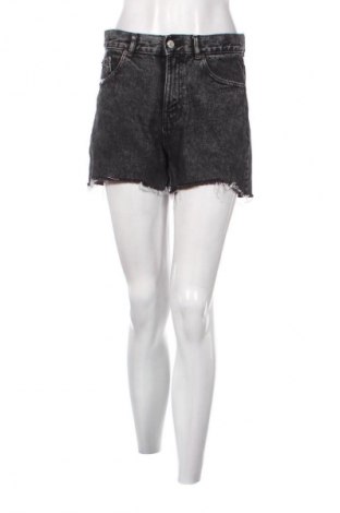 Damen Shorts Pull&Bear, Größe M, Farbe Schwarz, Preis € 9,72