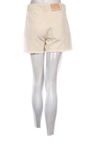 Pantaloni scurți de femei Zara, Mărime M, Culoare Bej, Preț 42,11 Lei