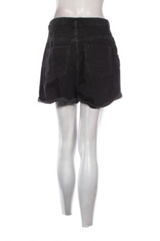 Pantaloni scurți de femei Zara, Mărime M, Culoare Negru, Preț 42,11 Lei