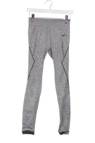 Дамски клин Nike, Размер XS, Цвят Сив, Цена 69,80 лв.