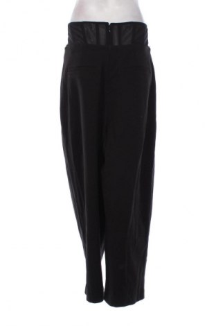Dámske nohavice BCBG Max Azria, Veľkosť L, Farba Čierna, Cena  104,38 €