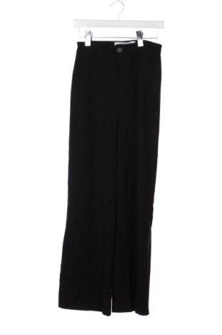 Damskie spodnie Bershka, Rozmiar S, Kolor Czarny, Cena 95,99 zł