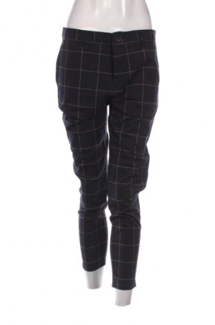 Damenhose Bershka, Größe M, Farbe Mehrfarbig, Preis € 24,48