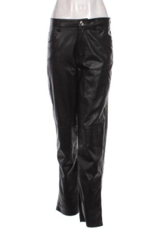Pantaloni de femei Bershka, Mărime M, Culoare Negru, Preț 76,32 Lei
