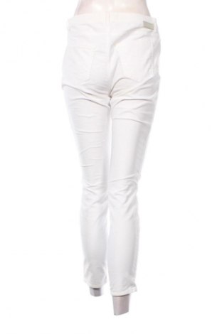 Pantaloni de femei Brax, Mărime M, Culoare Alb, Preț 163,70 Lei