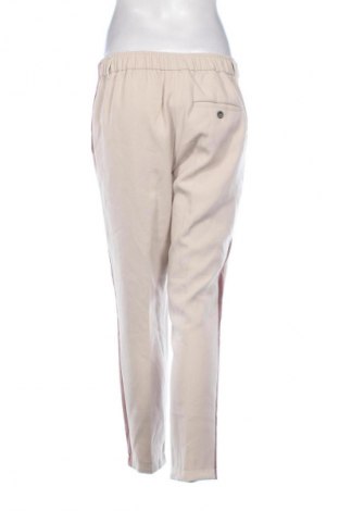 Pantaloni de femei Day Birger Et Mikkelsen, Mărime M, Culoare Mov deschis, Preț 252,63 Lei