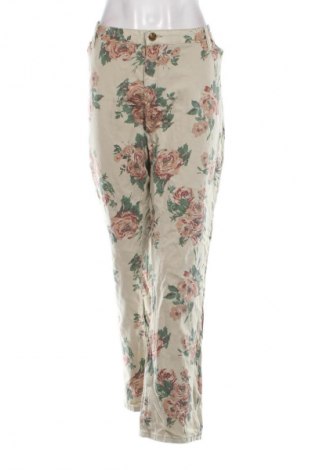 Pantaloni de femei Essentials, Mărime XXL, Culoare Multicolor, Preț 158,99 Lei