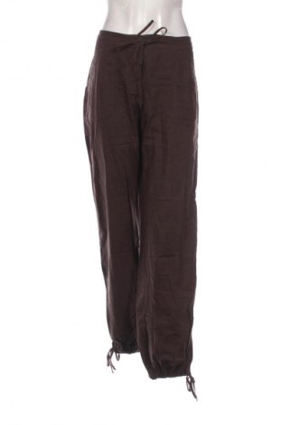 Pantaloni de femei H&M, Mărime XL, Culoare Maro, Preț 142,50 Lei