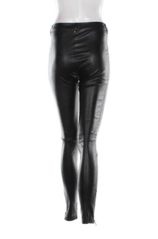 Pantaloni de femei I.AM.GIA, Mărime S, Culoare Negru, Preț 141,99 Lei