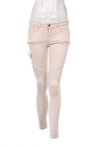 Γυναικείο παντελόνι Perfect Jeans By Gina Tricot, Μέγεθος M, Χρώμα Σάπιο μήλο, Τιμή 13,81 €