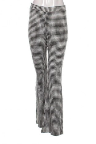 Damskie spodnie Pigalle by ONLY, Rozmiar L, Kolor Kolorowy, Cena 30,99 zł