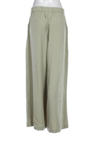 Damenhose Q/S by S.Oliver, Größe L, Farbe Grün, Preis € 60,99