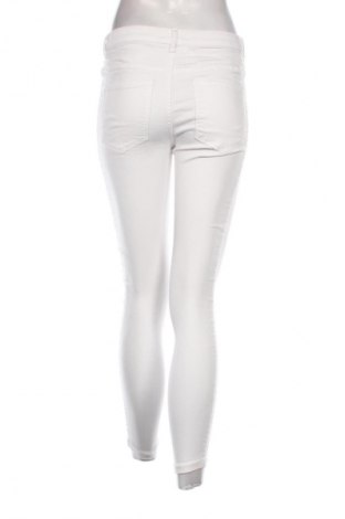 Pantaloni de femei Sinsay, Mărime M, Culoare Alb, Preț 76,00 Lei