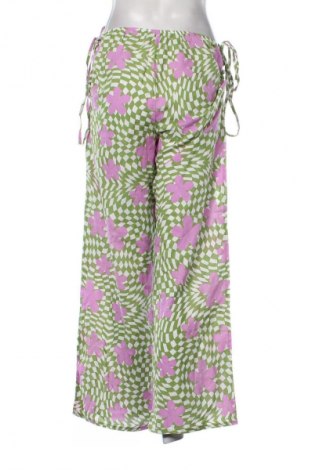 Pantaloni de femei Trendyol, Mărime M, Culoare Multicolor, Preț 107,89 Lei