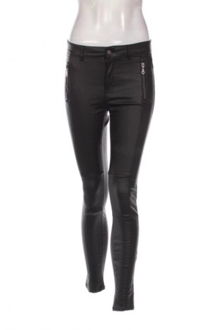 Pantaloni de femei Vero Moda, Mărime M, Culoare Negru, Preț 71,05 Lei
