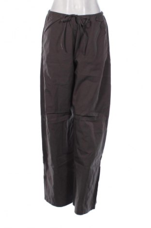 Pantaloni de femei Weekday, Mărime S, Culoare Verde, Preț 322,99 Lei