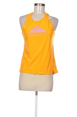 Top sport de damă. Nike, Mărime S, Culoare Multicolor, Preț 265,99 Lei