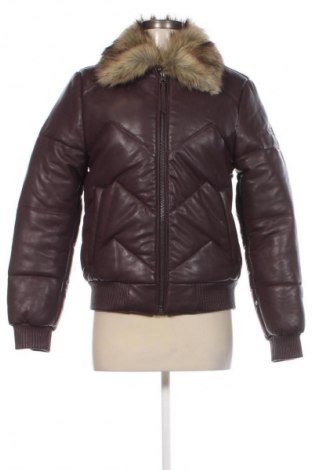 Дамско кожено яке Superdry, Размер S, Цвят Червен, Цена 364,99 лв.