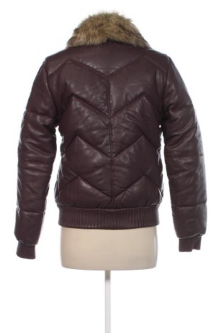 Дамско кожено яке Superdry, Размер S, Цвят Червен, Цена 364,99 лв.