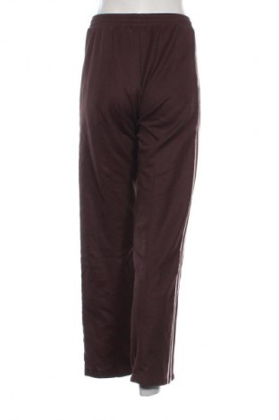 Pantaloni trening de femei Adidas, Mărime S, Culoare Maro, Preț 322,99 Lei