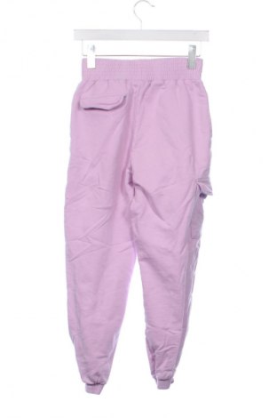 Дамско спортно долнище Bershka, Размер XS, Цвят Многоцветен, Цена 19,99 лв.