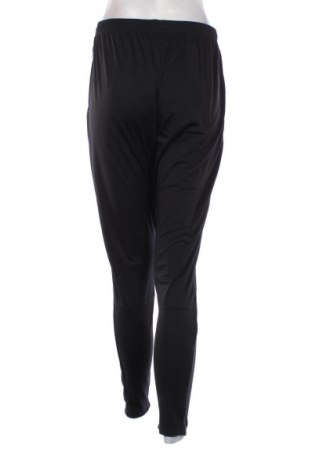Dámske tepláky Nike, Veľkosť M, Farba Čierna, Cena  54,95 €