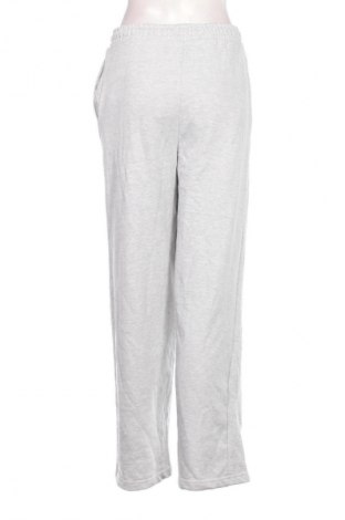 Дамско спортно долнище Pull&Bear, Размер S, Цвят Сив, Цена 23,99 лв.