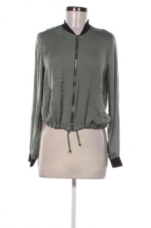 Geacă de femei Bershka, Mărime M, Culoare Verde, Preț 165,99 Lei