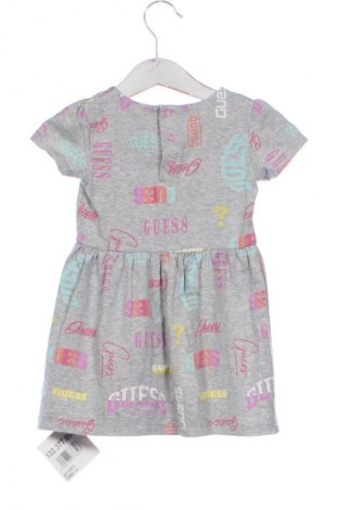Kinderkleid Guess, Größe 12-18m/ 80-86 cm, Farbe Mehrfarbig, Preis 21,00 €