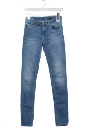 Детски дънки Calvin Klein, Размер 15-18y/ 170-176 см, Цвят Син, Цена 48,99 лв.