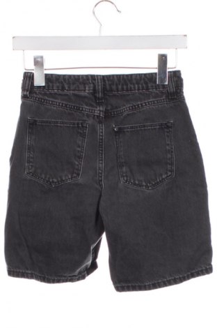 Kinder Shorts H&M, Größe 7-8y/ 128-134 cm, Farbe Grau, Preis 7,16 €