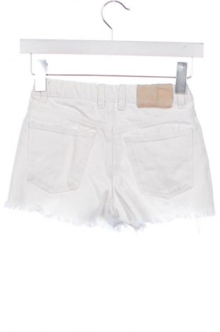 Kinder Shorts Zara, Größe 7-8y/ 128-134 cm, Farbe Weiß, Preis 6,14 €