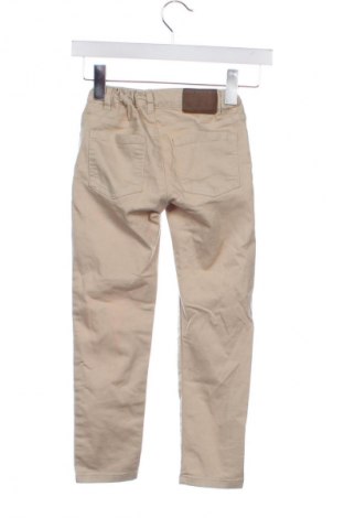 Pantaloni pentru copii LC Waikiki, Mărime 6-7y/ 122-128 cm, Culoare Bej, Preț 55,26 Lei
