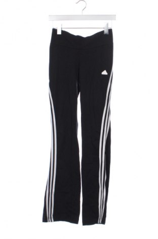 Детско спортно долнище Adidas, Размер 14-15y/ 168-170 см, Цвят Черен, Цена 45,68 лв.